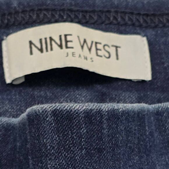 Nine West Size 8 Heidi Pull On Jeans - Picture 9 of 9